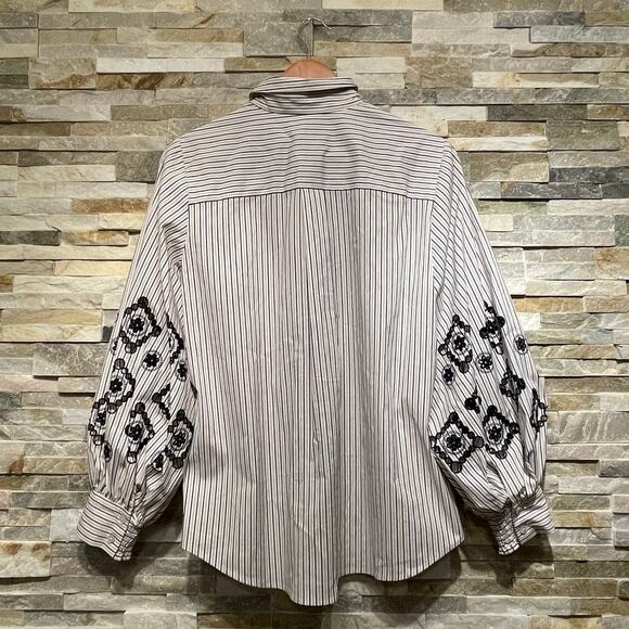 Chico’s 1.5 Embroidered Balloon Sleeve Shirt | US 10, Striped, Button Front - Picture 3 of 9